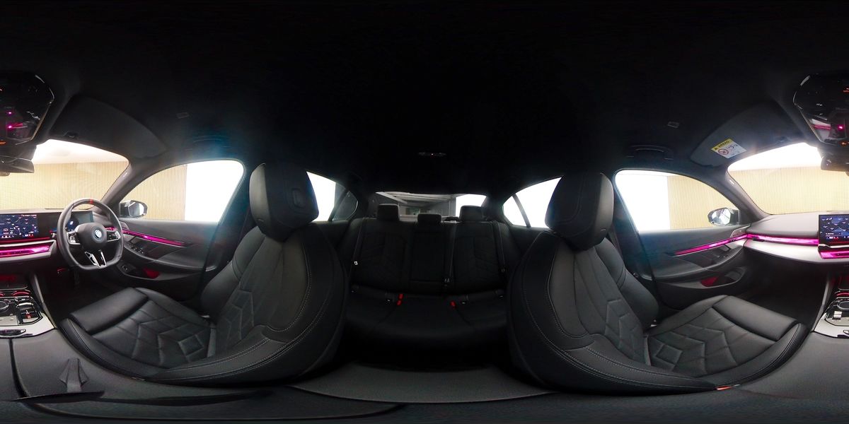 More views of BMW i5