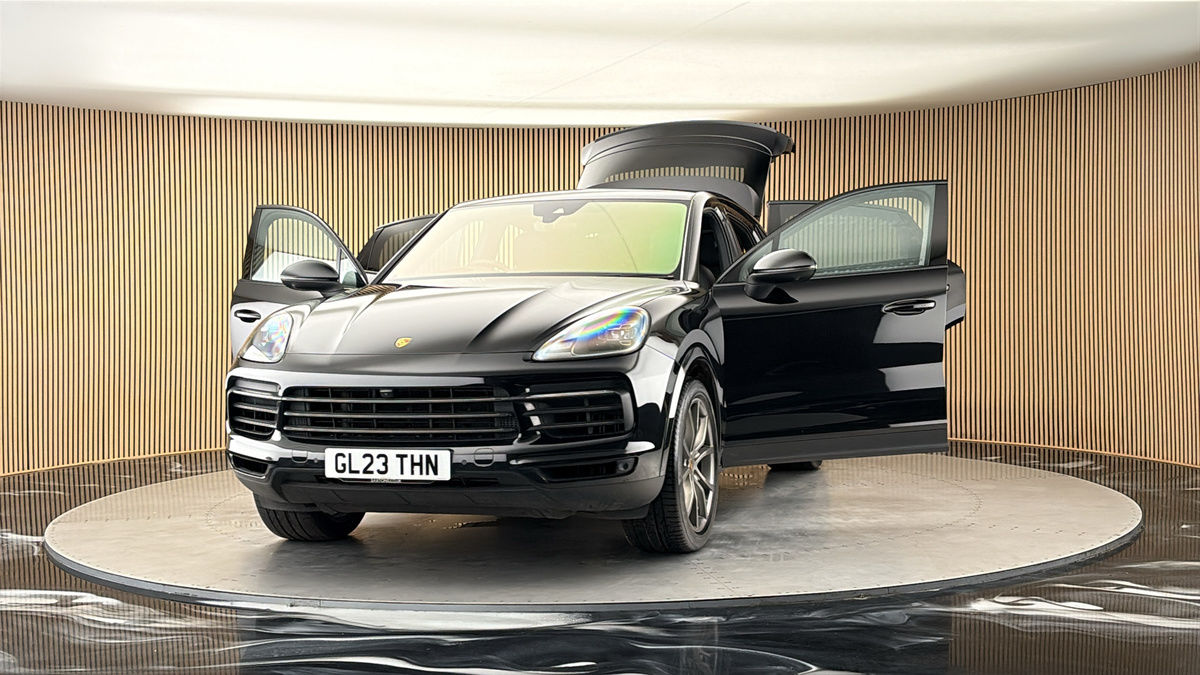 More views of Porsche Cayenne