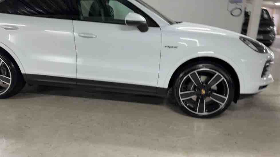 More views of Porsche Cayenne