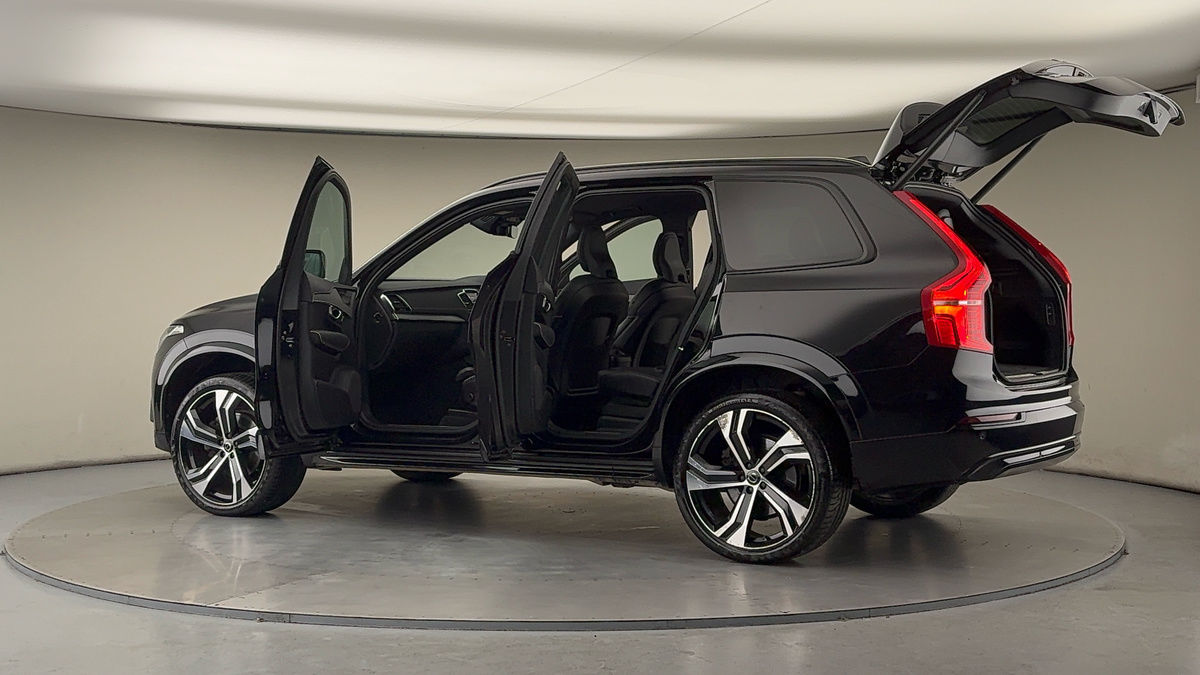 More views of Volvo XC90