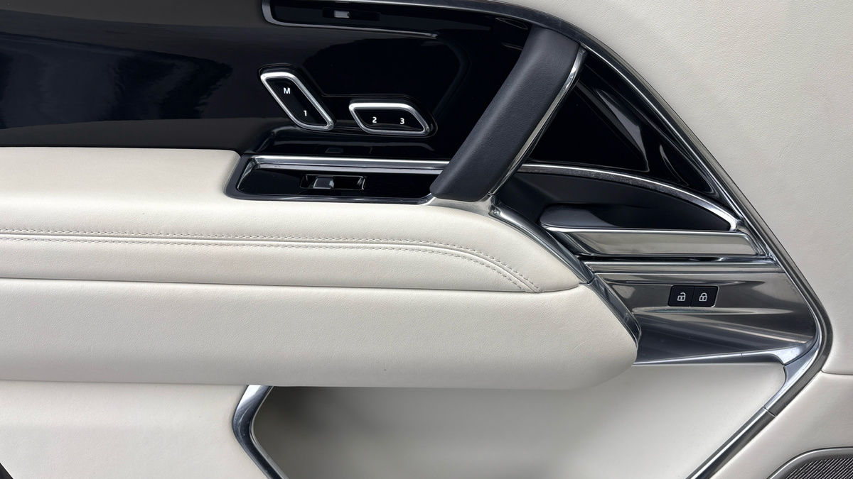 Land Rover Range Rover Image 19