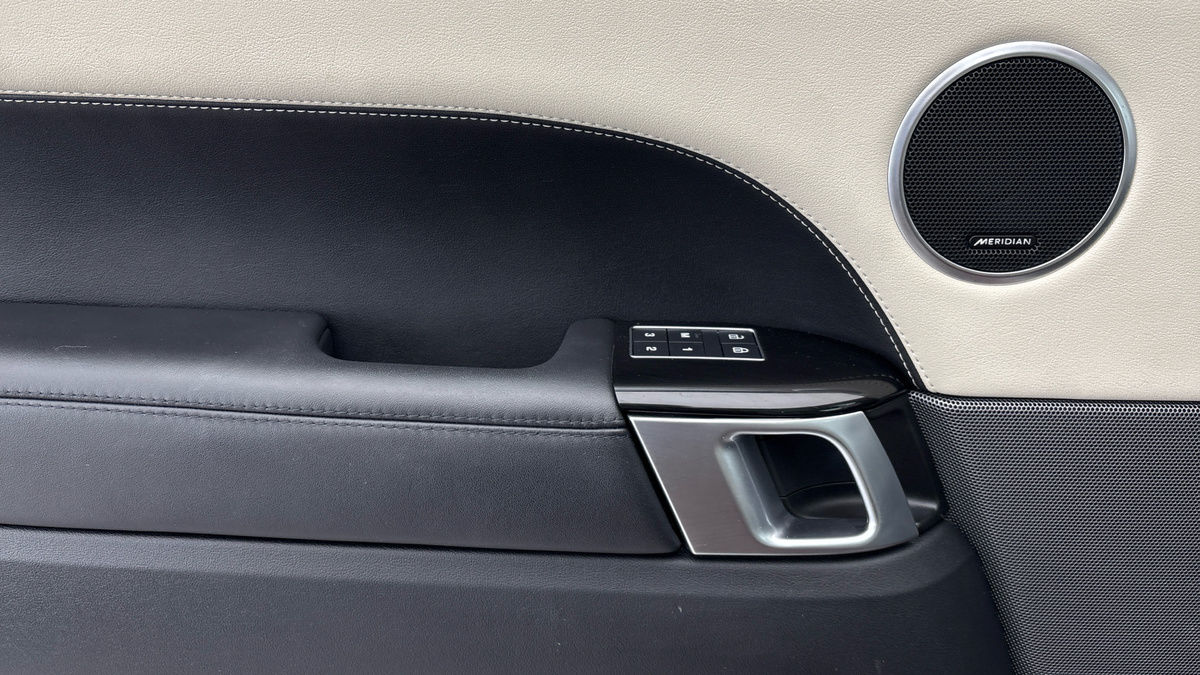 Land Rover Range Rover Sport Image 19