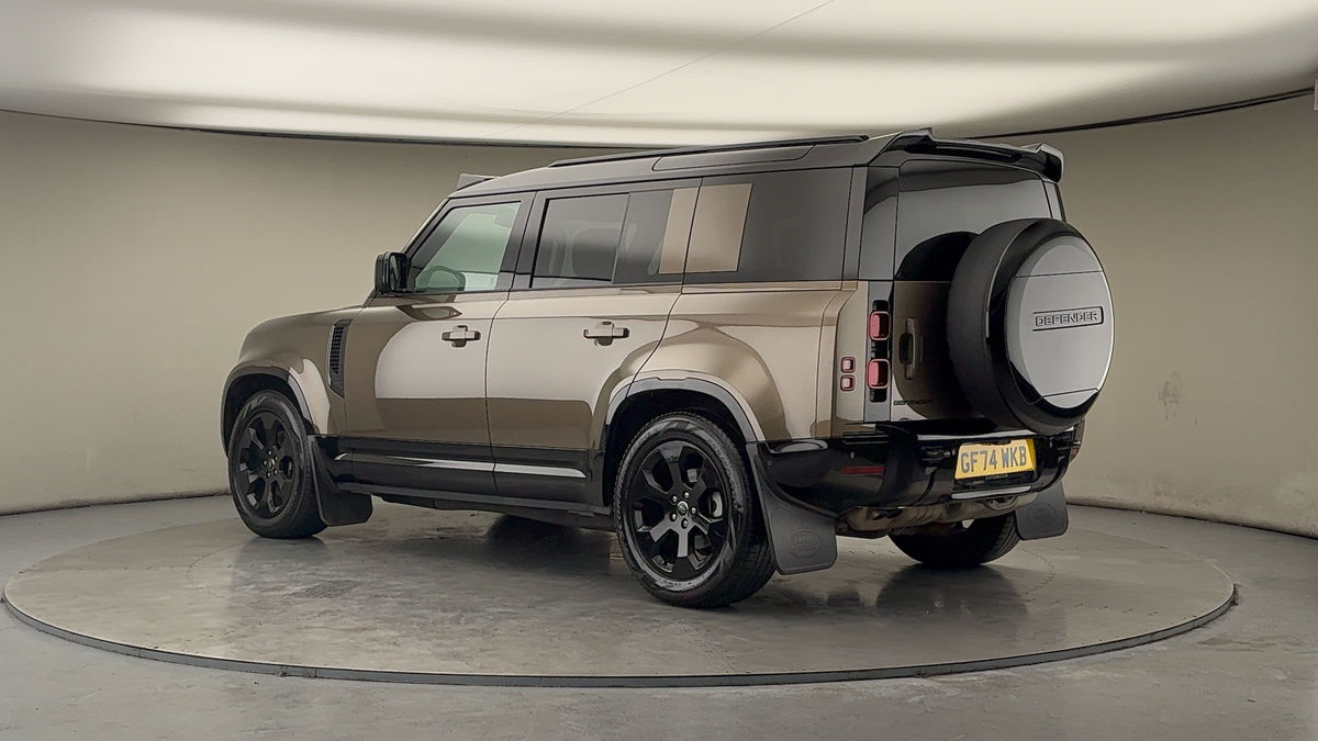 More views of Land Rover Defender 110