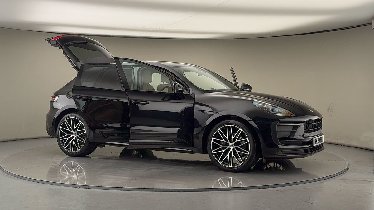 More views of Porsche Macan