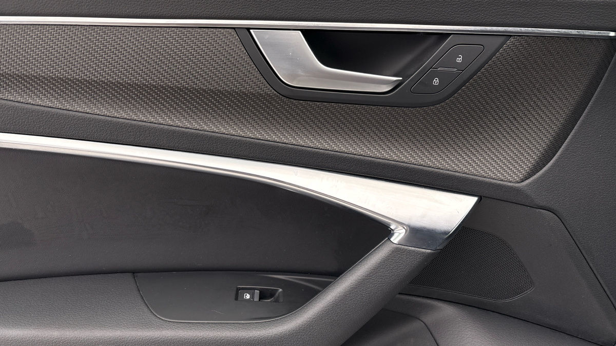 Audi A6 Saloon Image 19