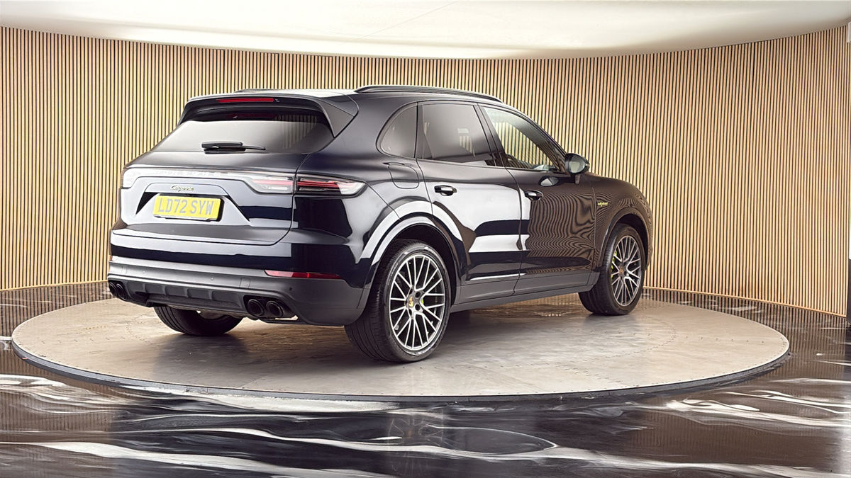 More views of Porsche Cayenne