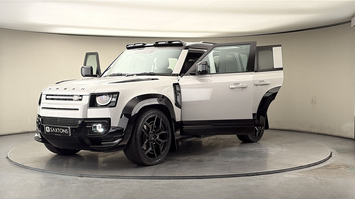 More views of Land Rover Defender 110
