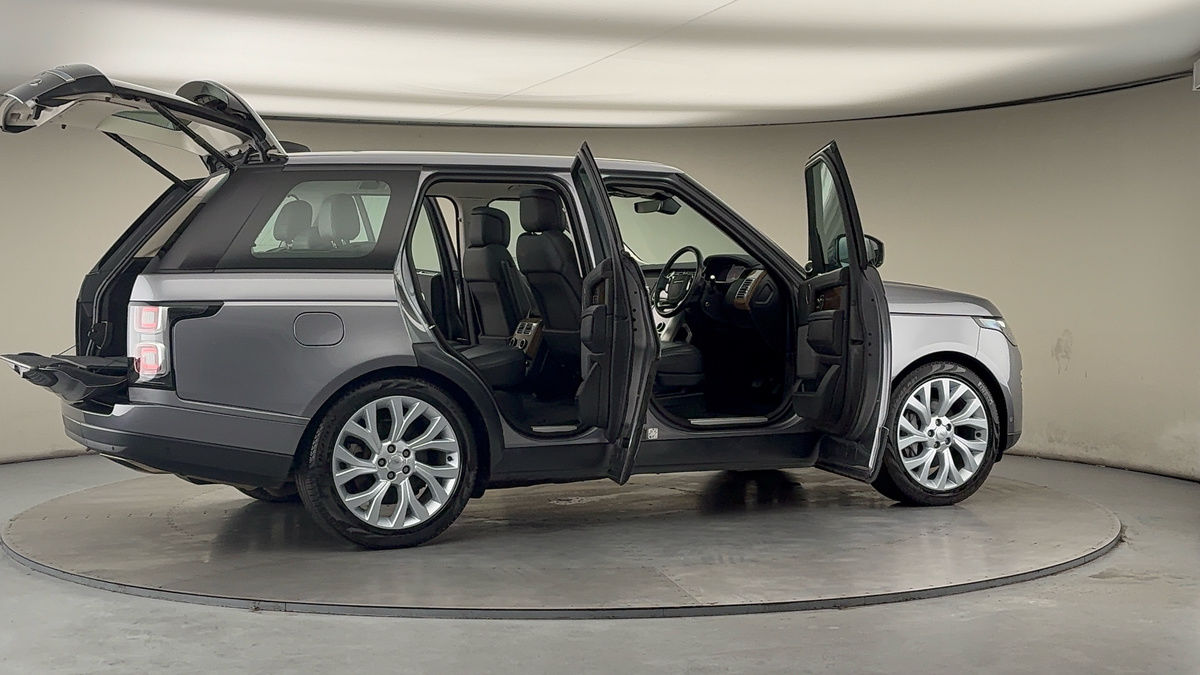 More views of Land Rover Range Rover