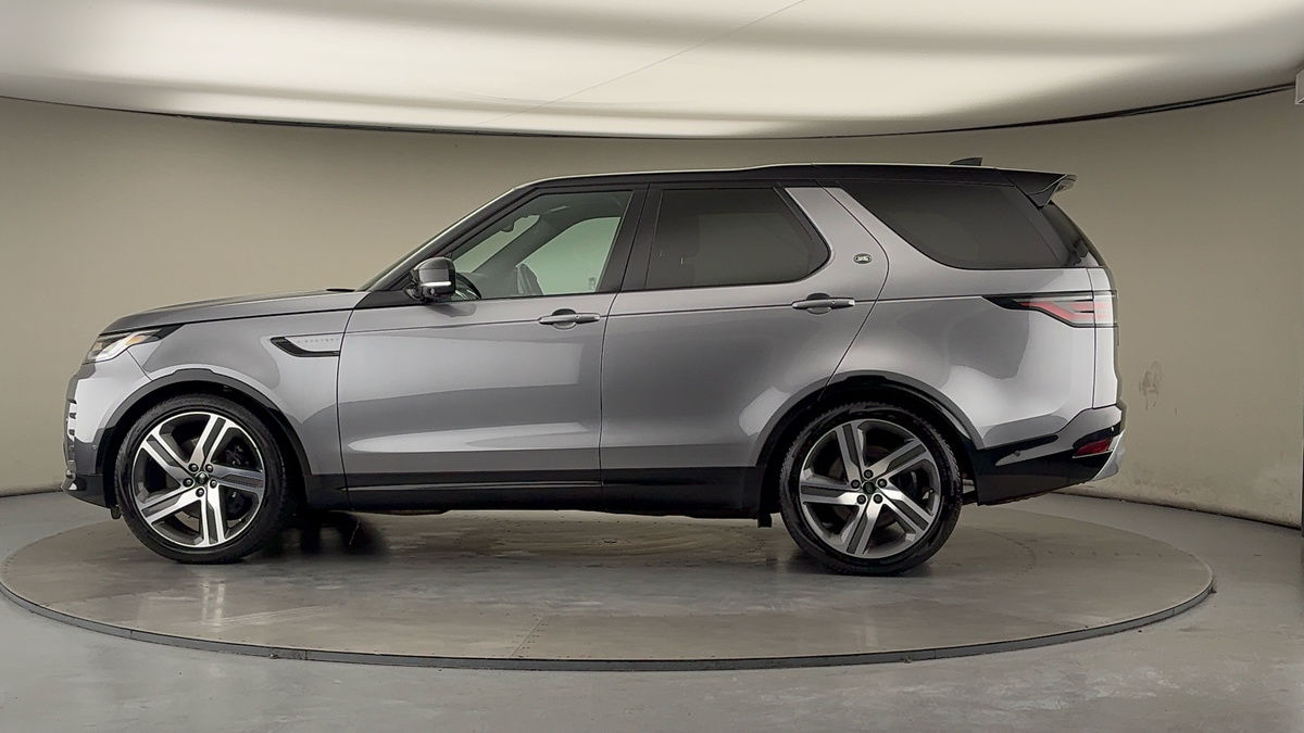 More views of Land Rover Discovery