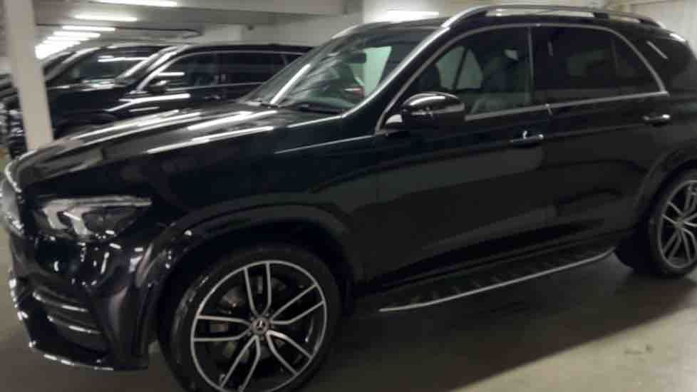 More views of Mercedes-Benz GLE