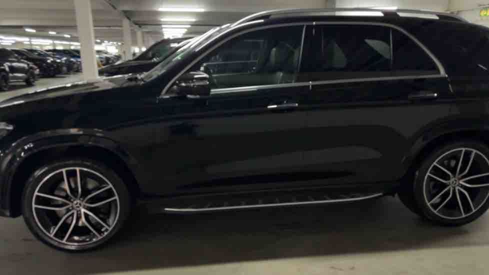 More views of Mercedes-Benz GLE