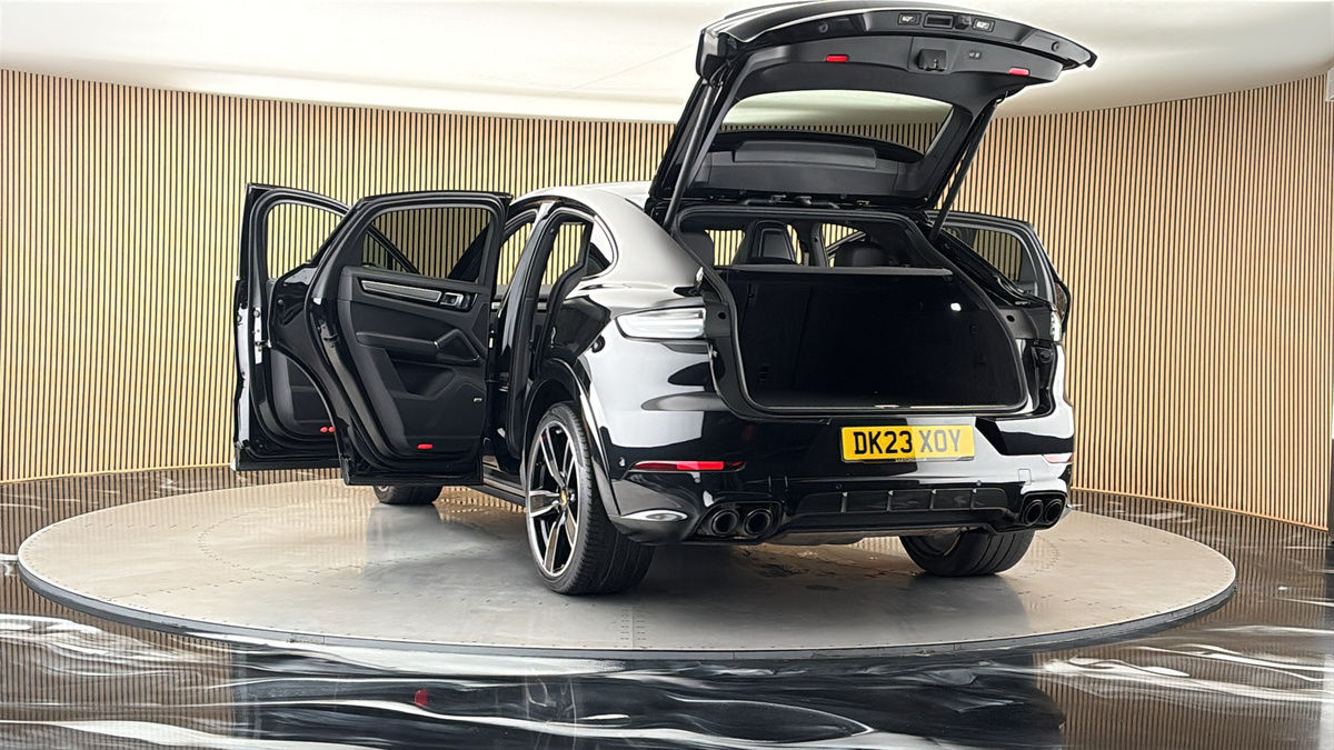 More views of Porsche Cayenne