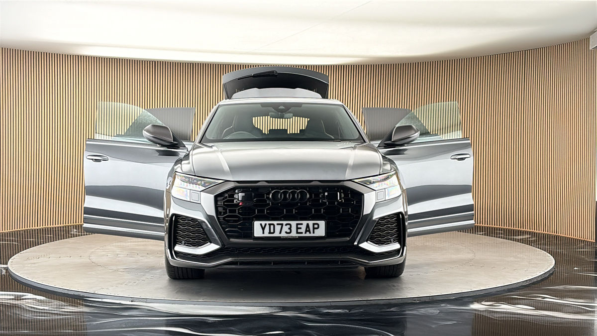 More views of Audi RSQ8