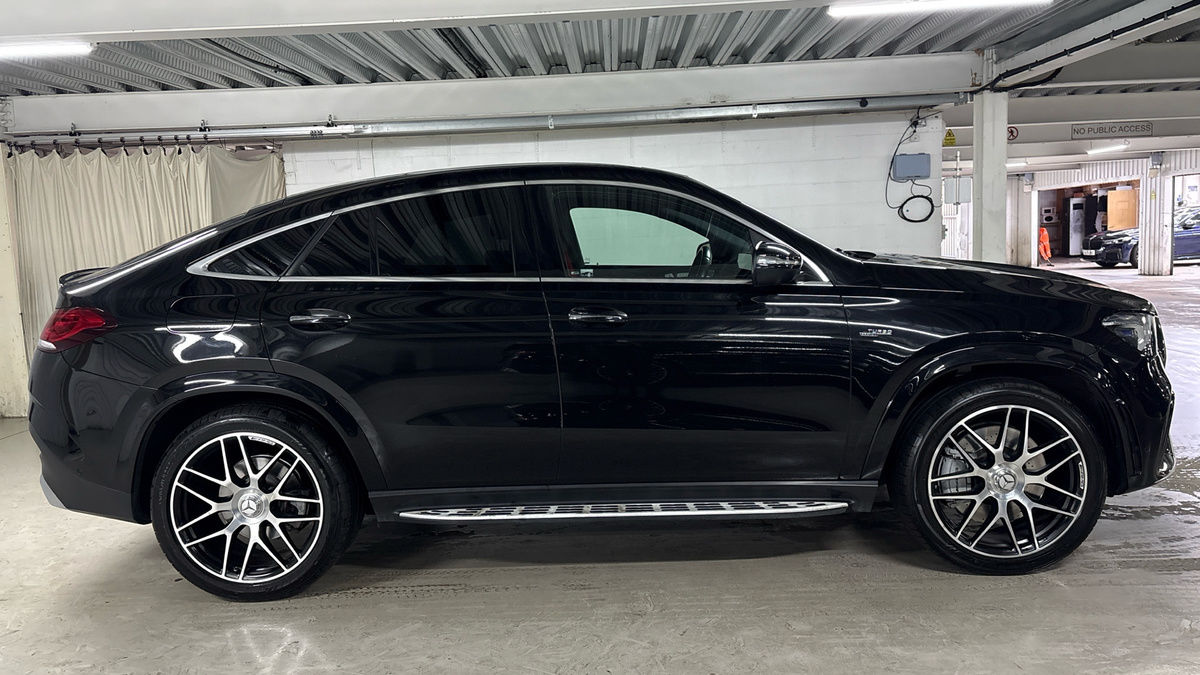 Mercedes-Benz GLE Image 16