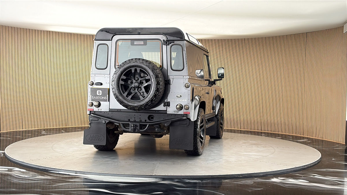 More views of Land Rover Defender 90