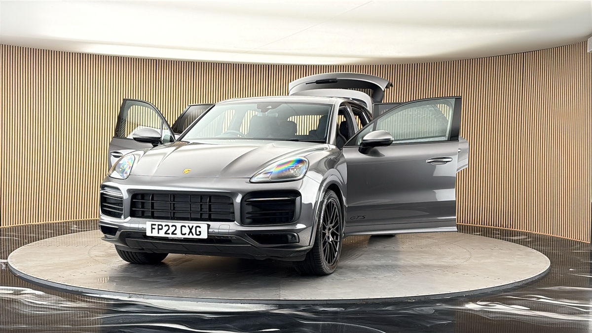 More views of Porsche Cayenne