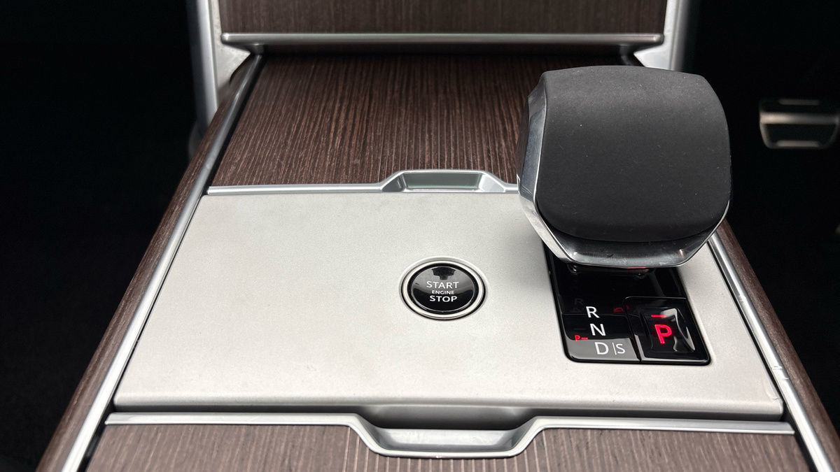 Land Rover Range Rover Image 32