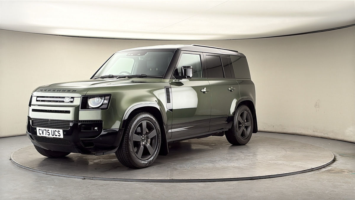 More views of Land Rover Defender 110