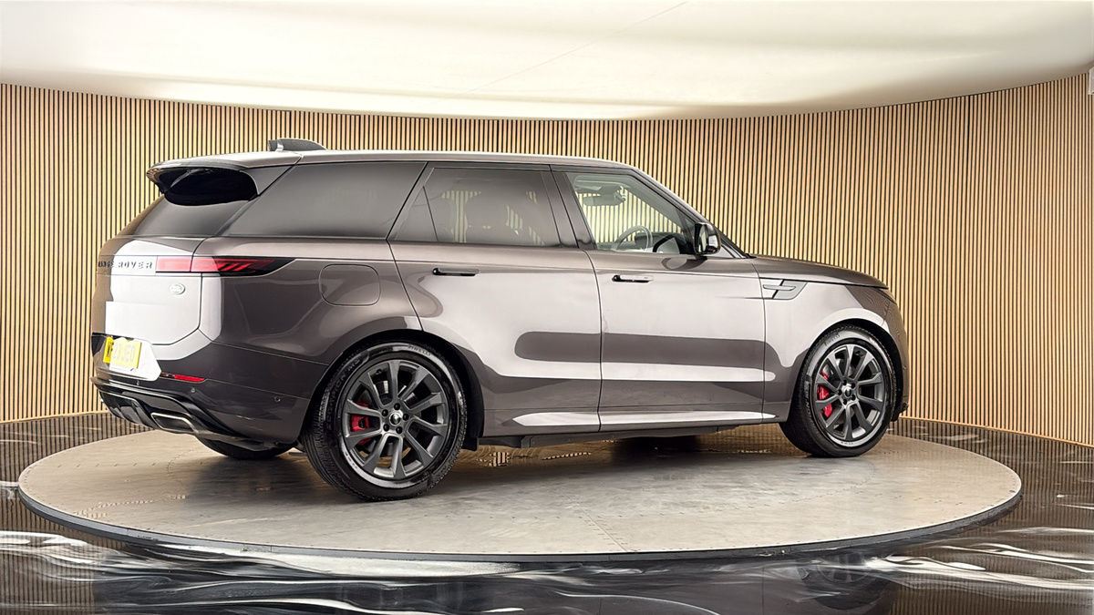 More views of Land Rover Range Rover Sport