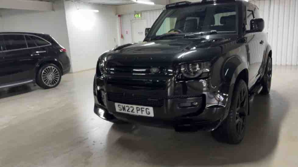 More views of Land Rover Defender 90