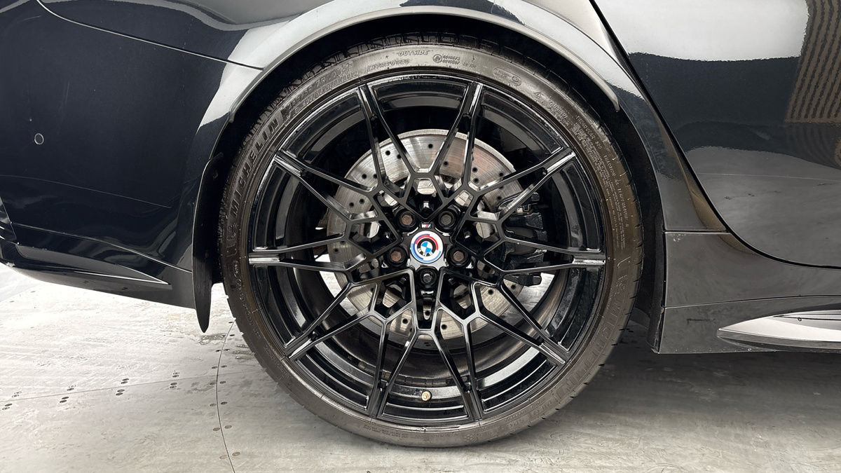 BMW M3 Image 10