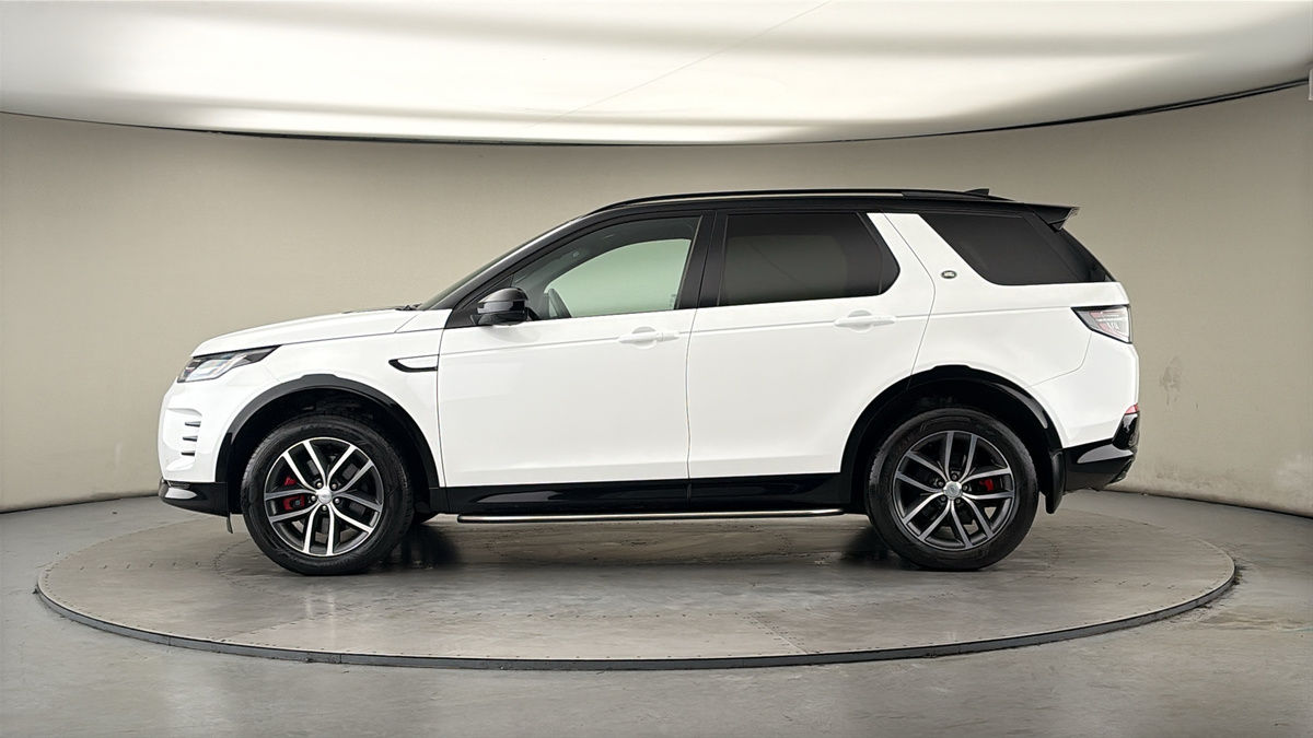 Land Rover Discovery Sport Image 15