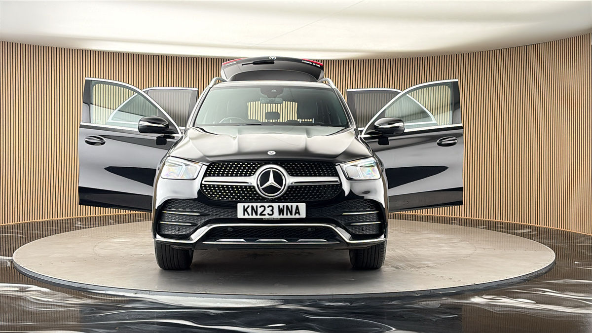 More views of Mercedes-Benz GLE