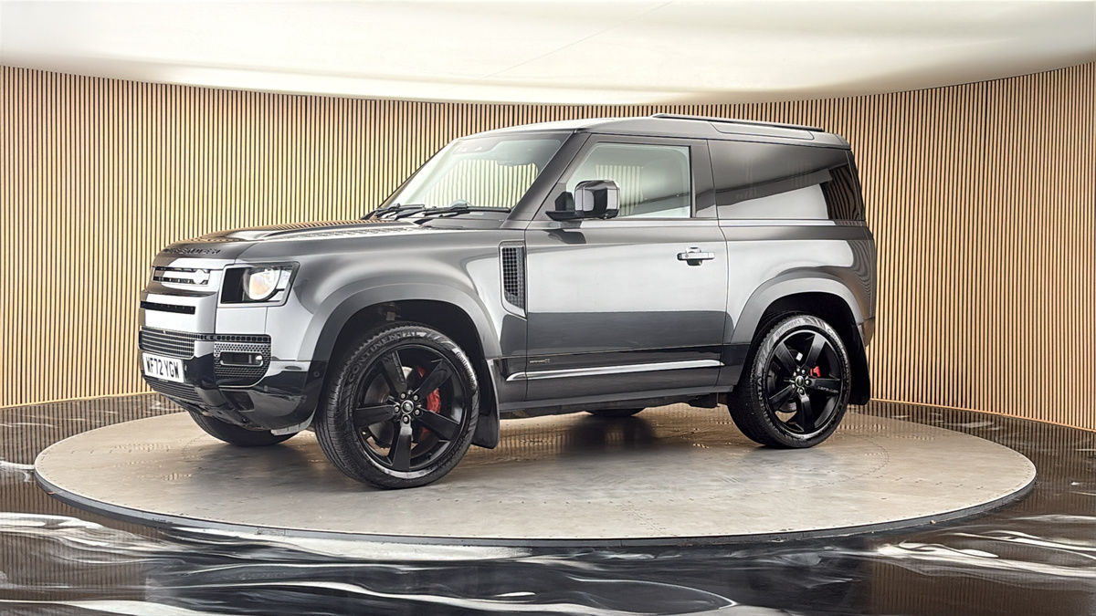 More views of Land Rover Defender 90