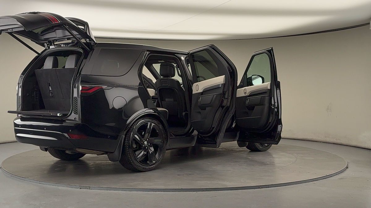 More views of Land Rover Discovery