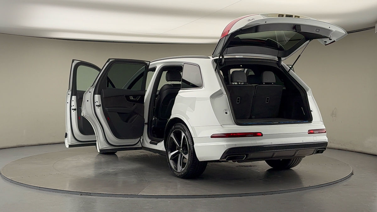 Audi Q7 Image 23