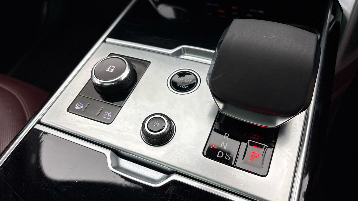 Land Rover Range Rover Image 27