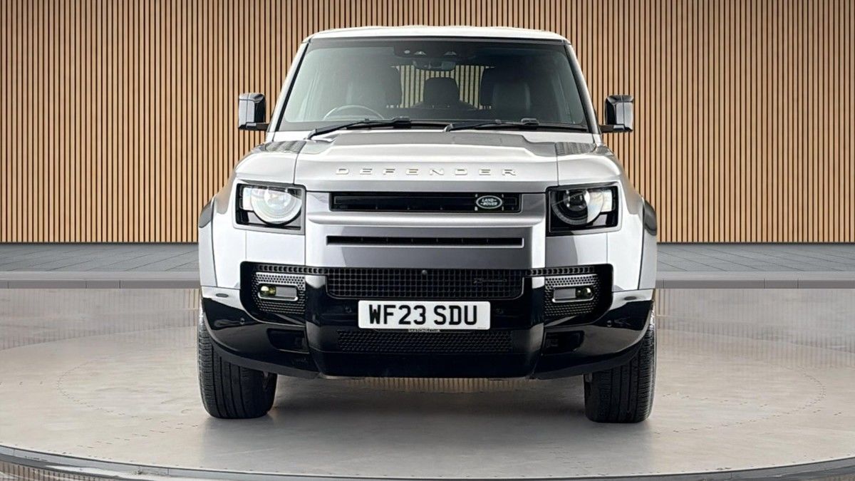 Land Rover Defender 90 Image 3
