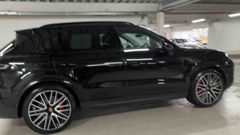 More views of Porsche Cayenne