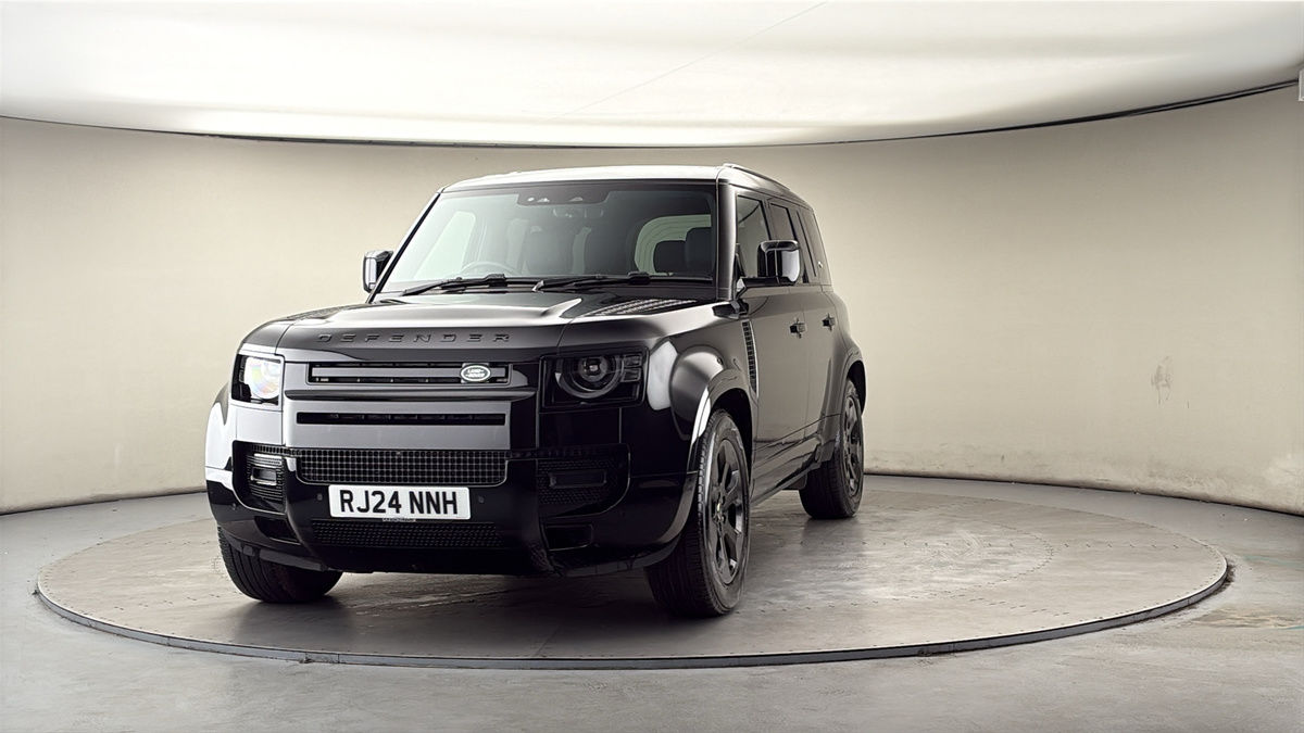 More views of Land Rover Defender 110