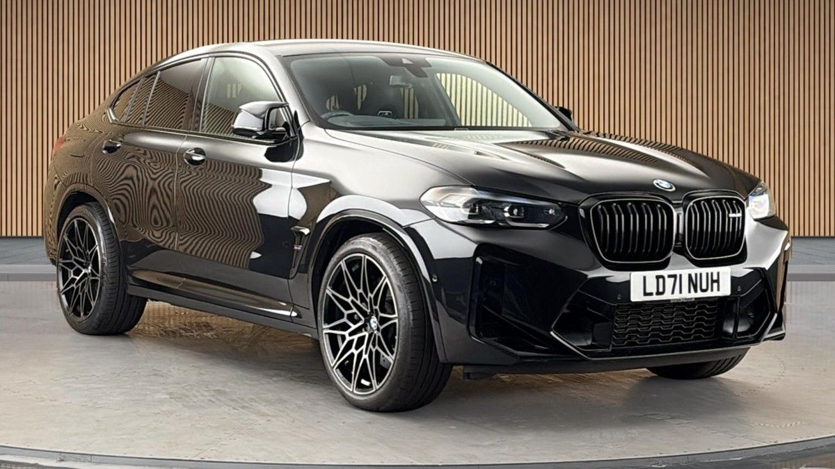More views of BMW X4 M