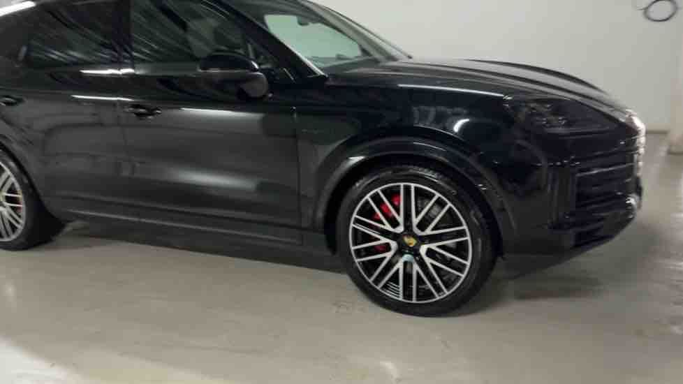 More views of Porsche Cayenne