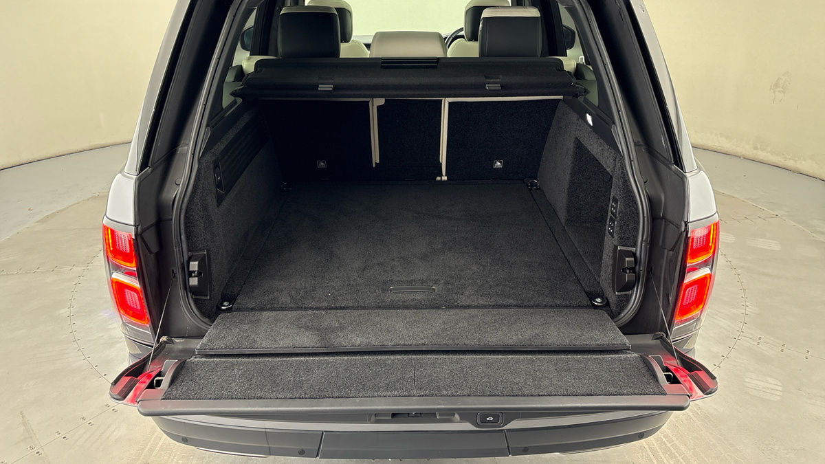 Land Rover Range Rover Image 11