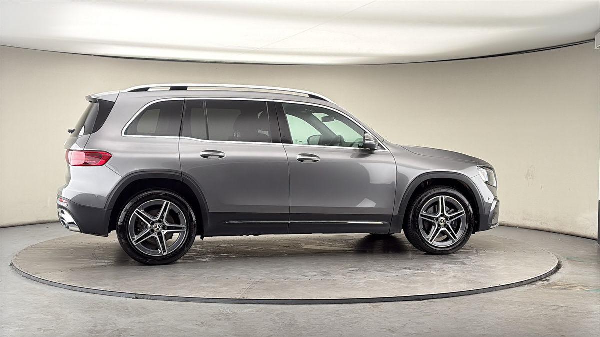 More views of Mercedes-Benz GLB