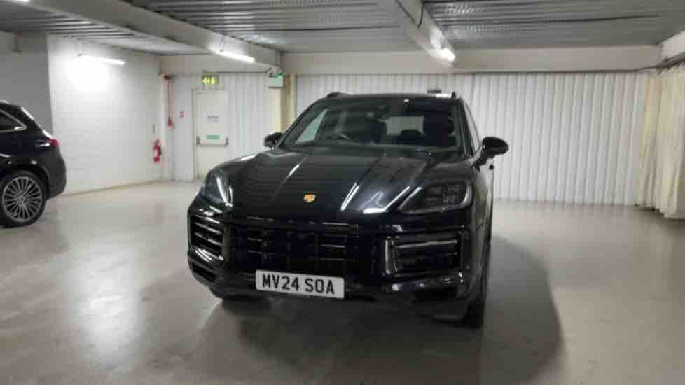 More views of Porsche Cayenne