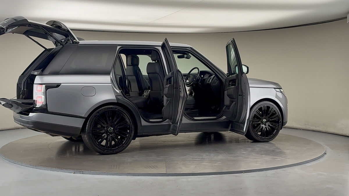 More views of Land Rover Range Rover