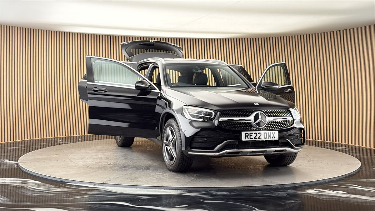 More views of Mercedes-Benz GLC