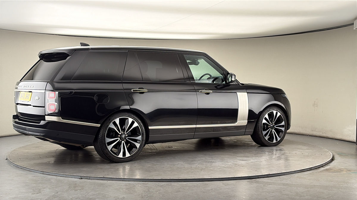 More views of Land Rover Range Rover