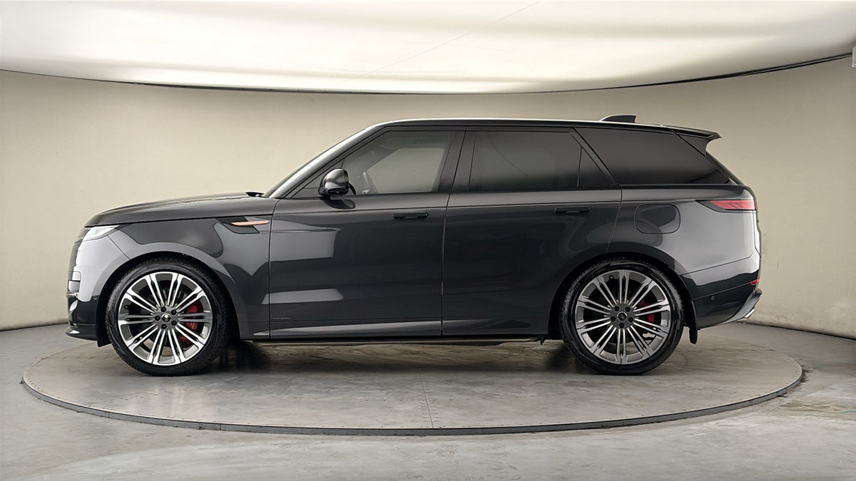 Land Rover Range Rover Sport Image 15