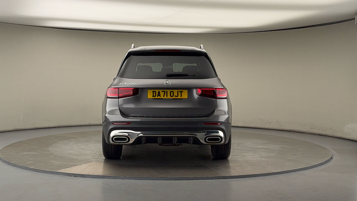 Mercedes-Benz GLB Image 4