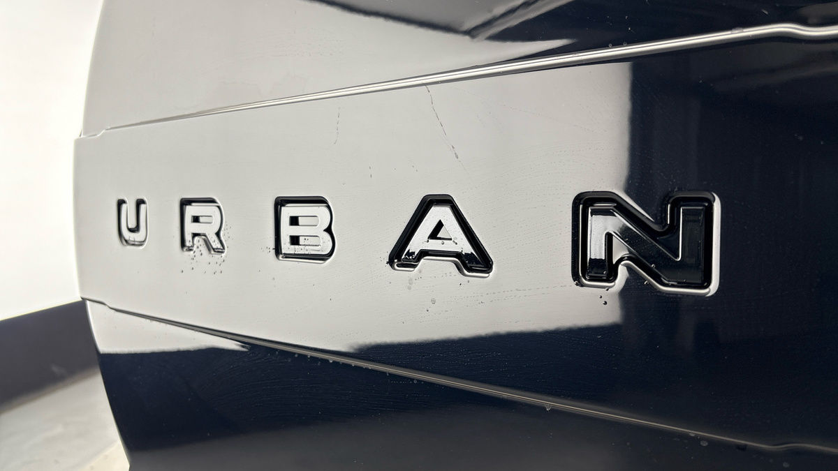 Land Rover Defender 110 Urban Image 29