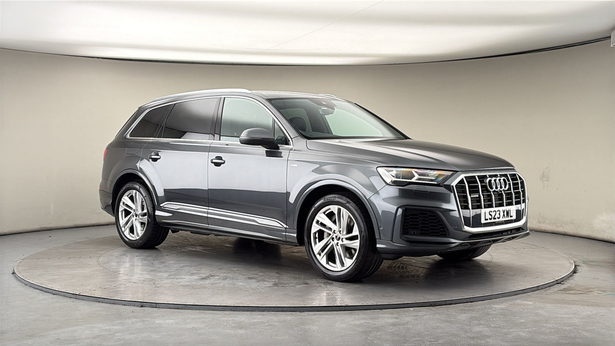 More views of Audi Q7