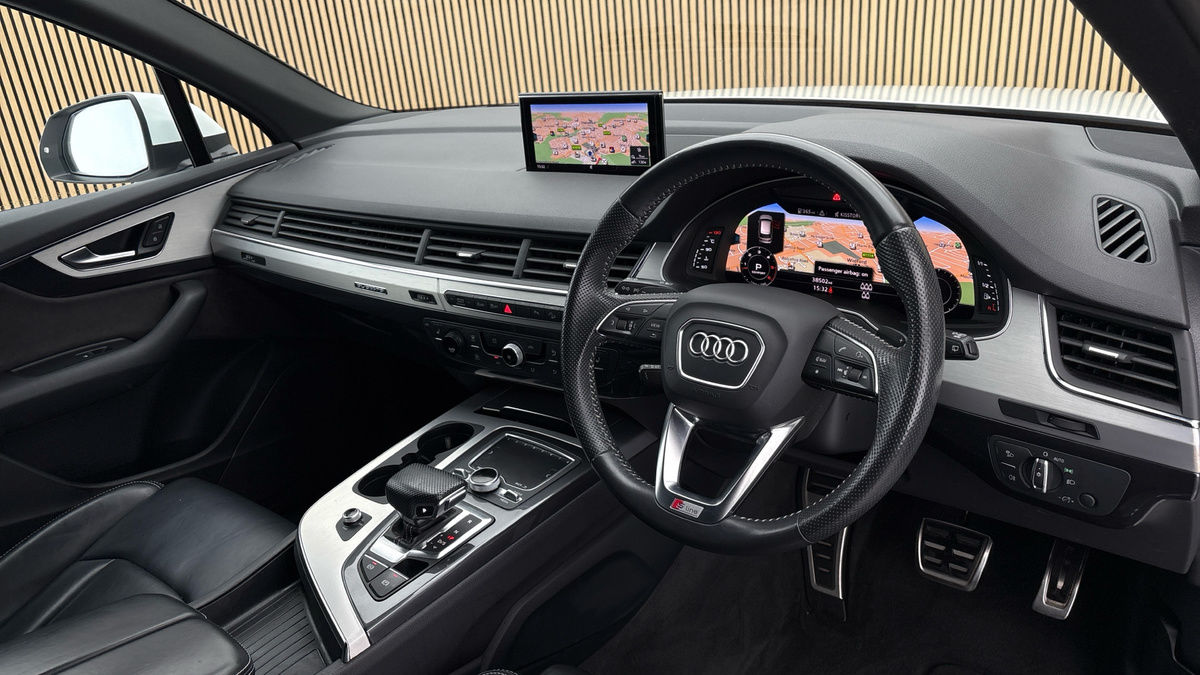 Audi Q7 Image 5