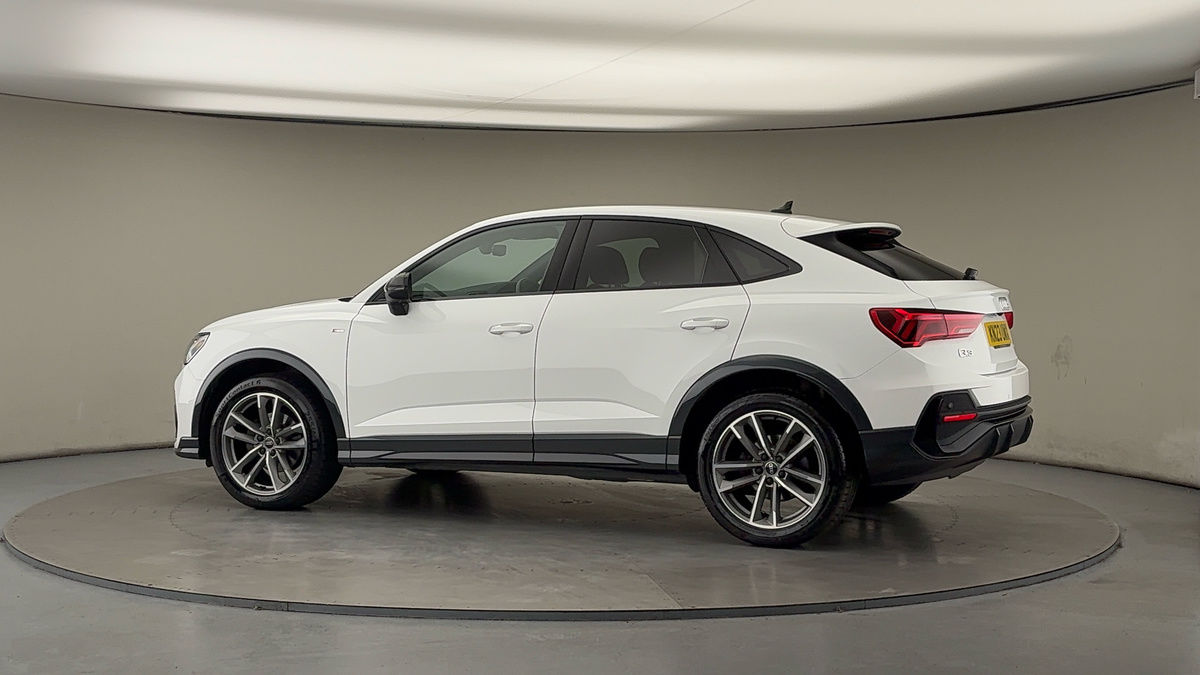 More views of Audi Q3