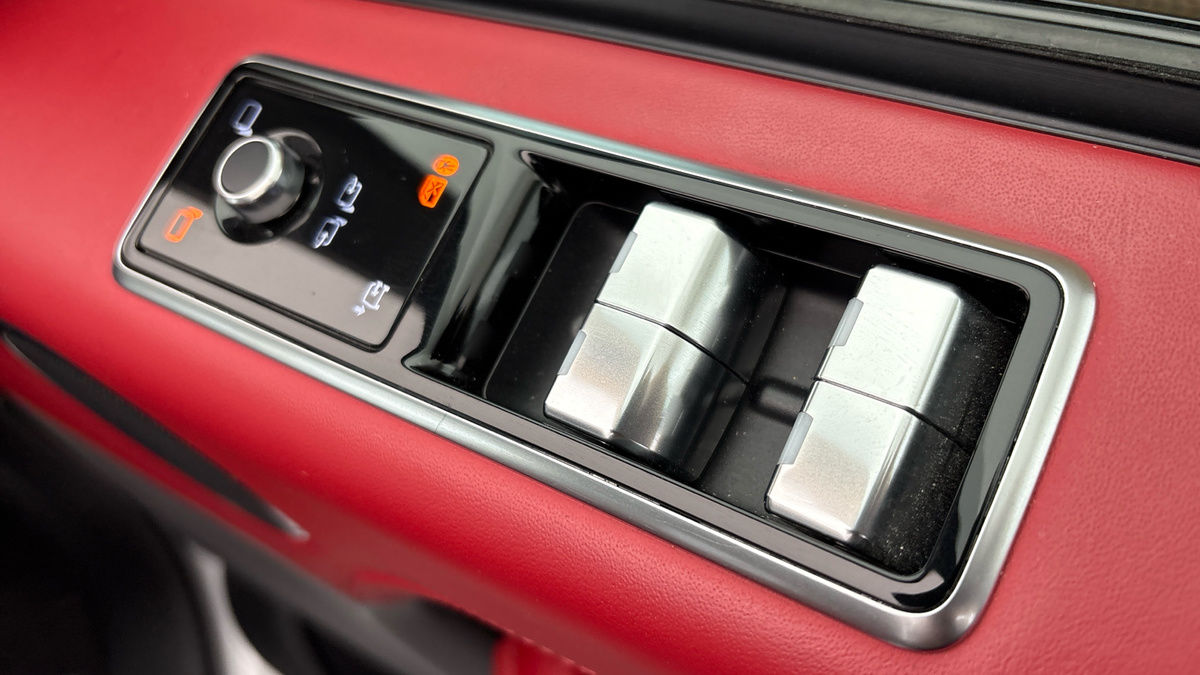 Land Rover Range Rover Image 28