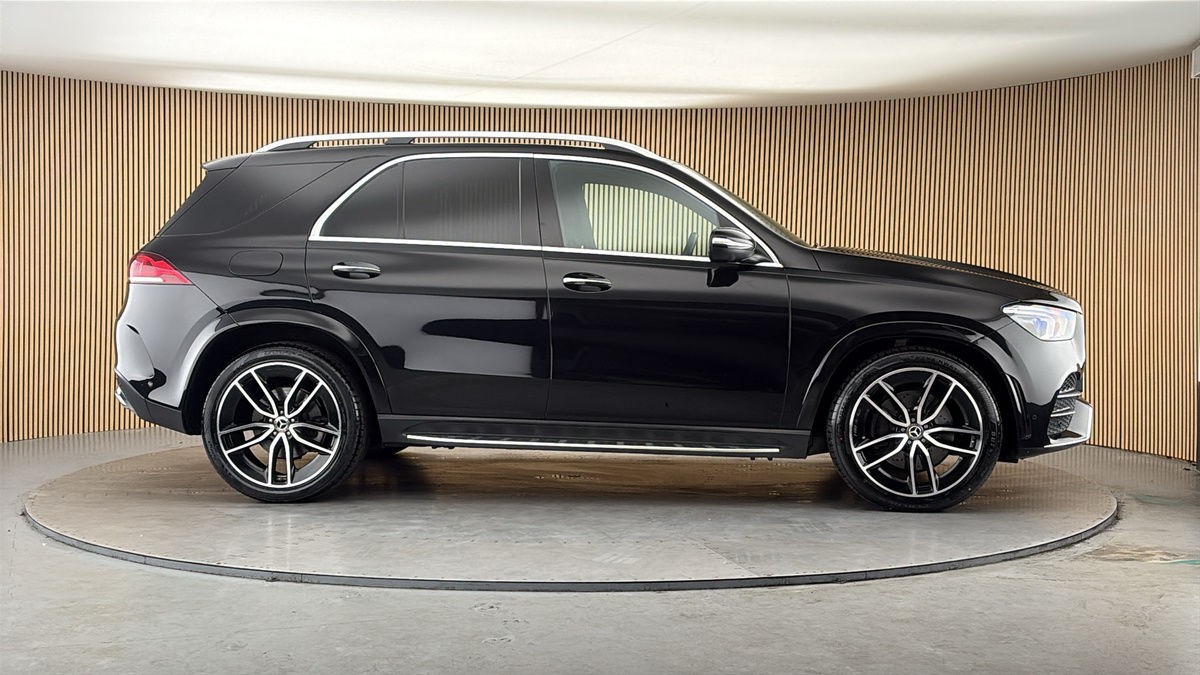 More views of Mercedes-Benz GLE